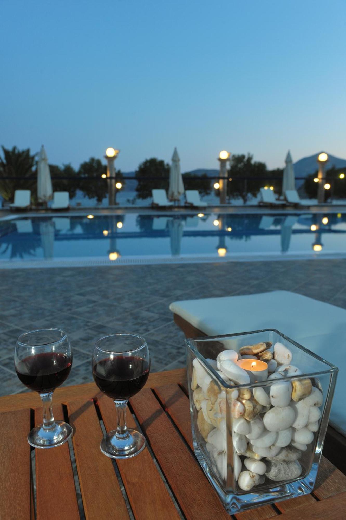 Lagada Beach Hotel Адамас Экстерьер фото
